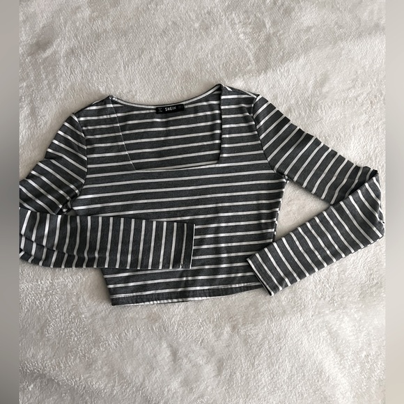 SHEIN Crop Top and Flower Skirt Set - Picture 6 of 7